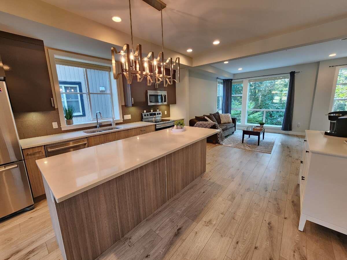 Photo 3 of 51 8413 Midtown Way Chilliwack Proper South, Chilliwack BC