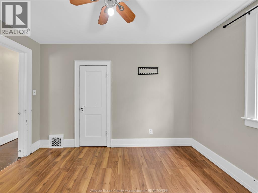 Photo 18 of 1137 Bruce Avenue, Windsor ON