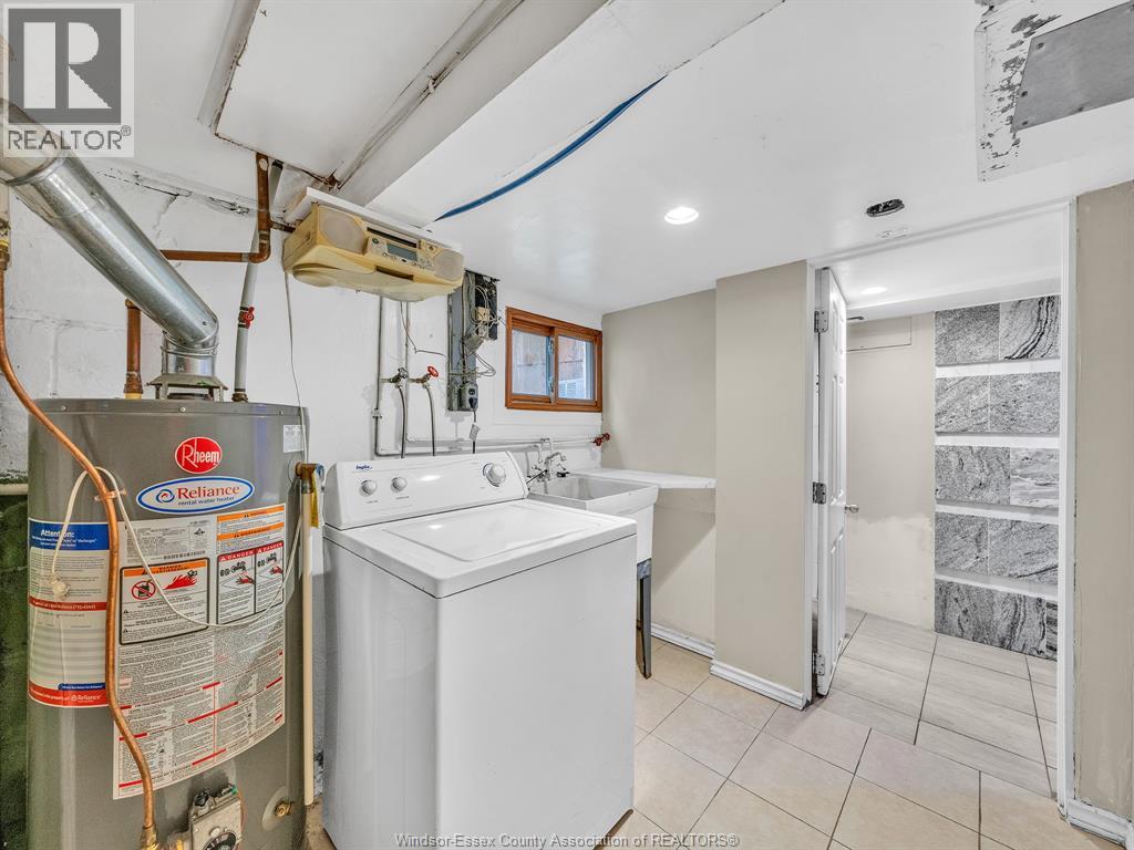 Photo 24 of 1137 Bruce Avenue, Windsor ON
