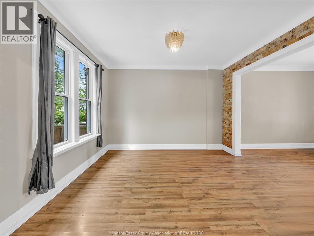 Photo 9 of 1137 Bruce Avenue, Windsor ON