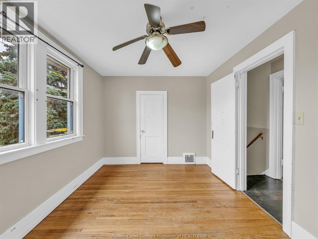 Photo 16 of 1137 Bruce Avenue, Windsor ON