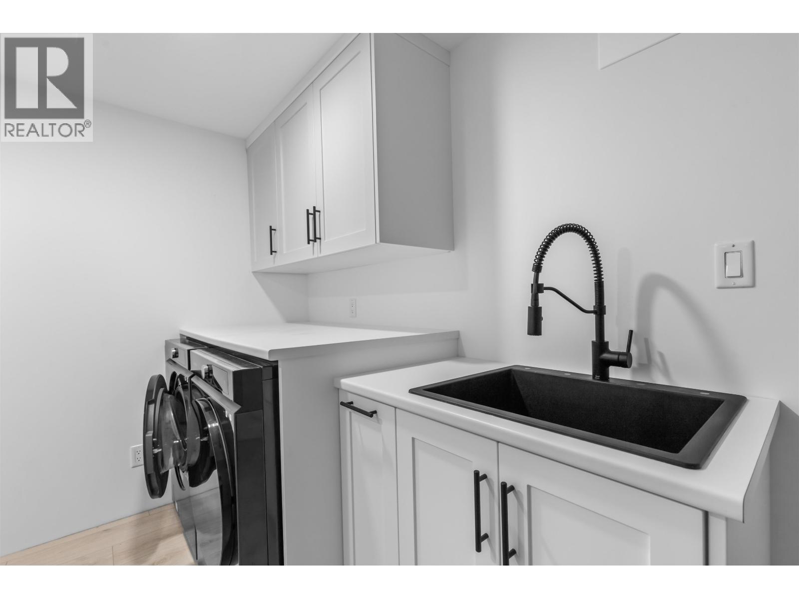 Photo 31 of 741 N Ninth Avenue, Williams Lake BC