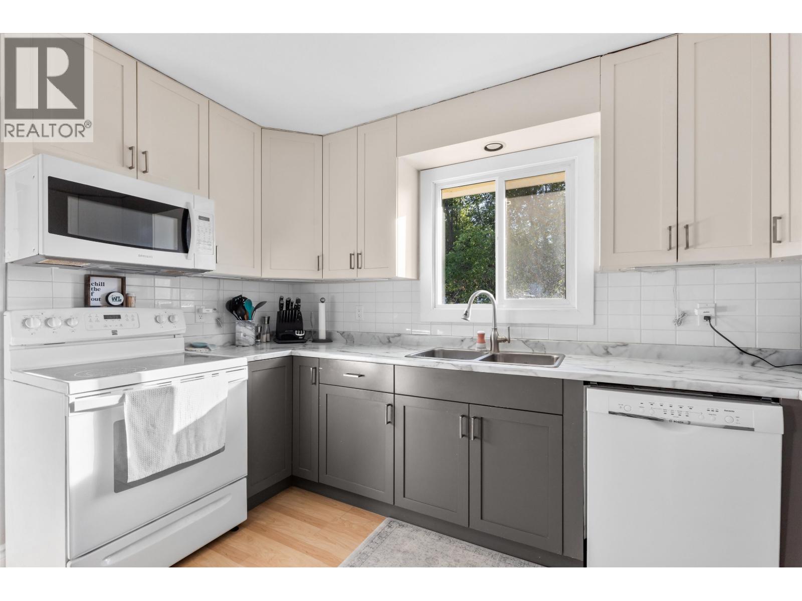 Photo 2 of 741 N Ninth Avenue, Williams Lake BC