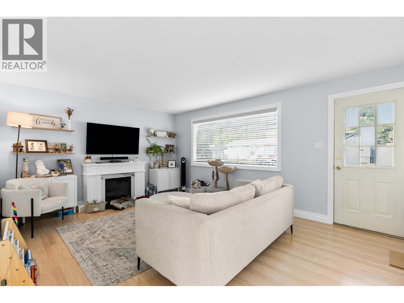 Photo 8 of 741 N Ninth Avenue, Williams Lake BC