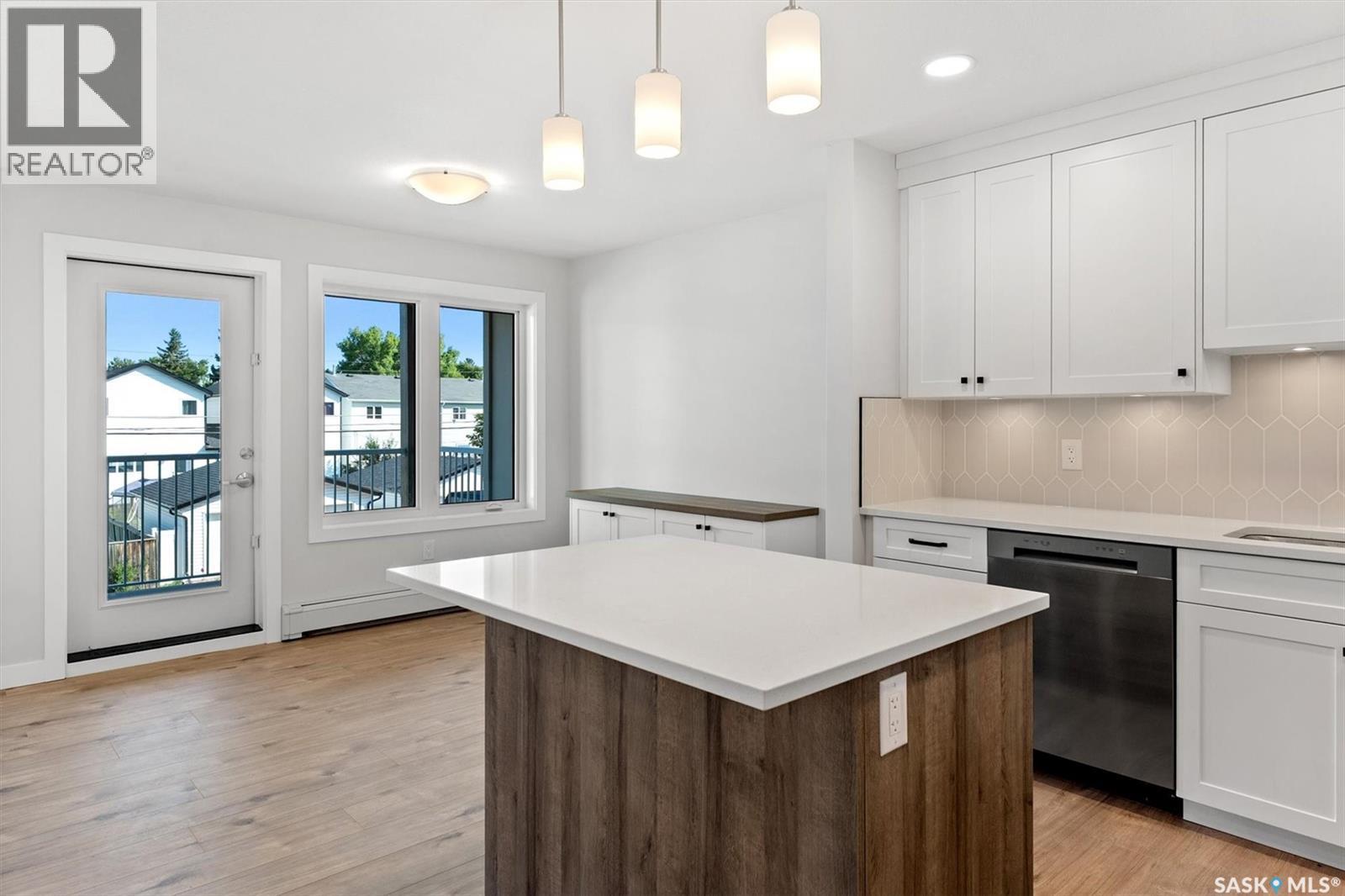 Photo 5 of 209 318 108th Street W, Saskatoon SK