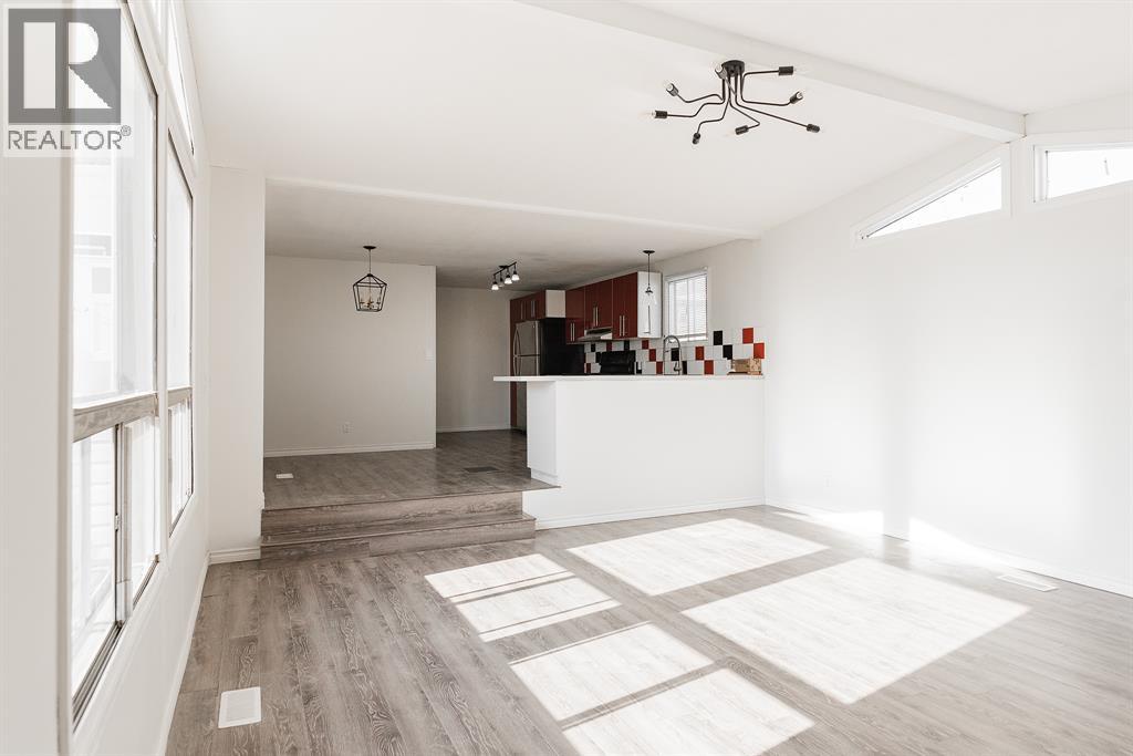 Photo 3 of 232 Caouette Crescent, Fort Mcmurray AB