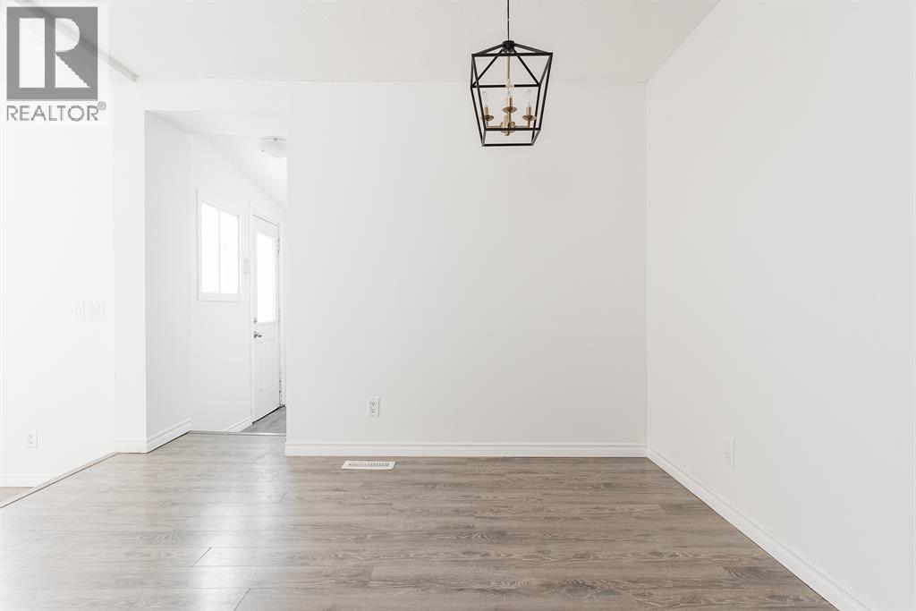 Photo 25 of 232 Caouette Crescent, Fort Mcmurray AB