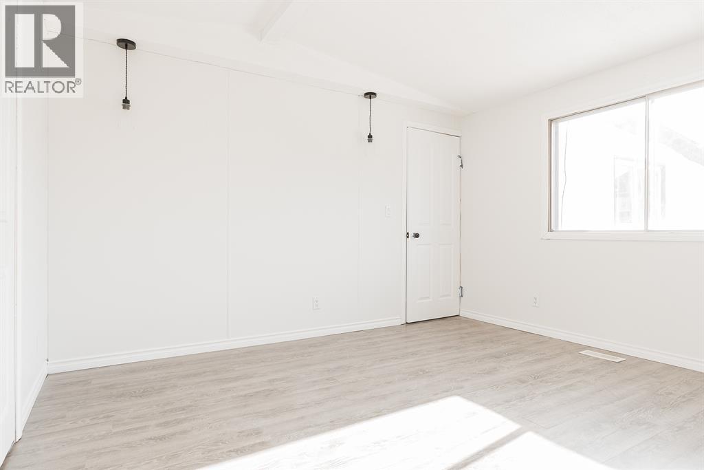 Photo 27 of 232 Caouette Crescent, Fort Mcmurray AB