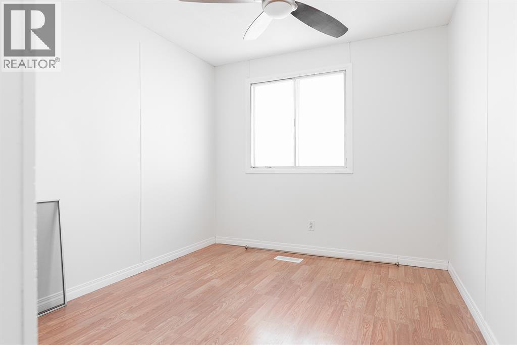 Photo 23 of 232 Caouette Crescent, Fort Mcmurray AB