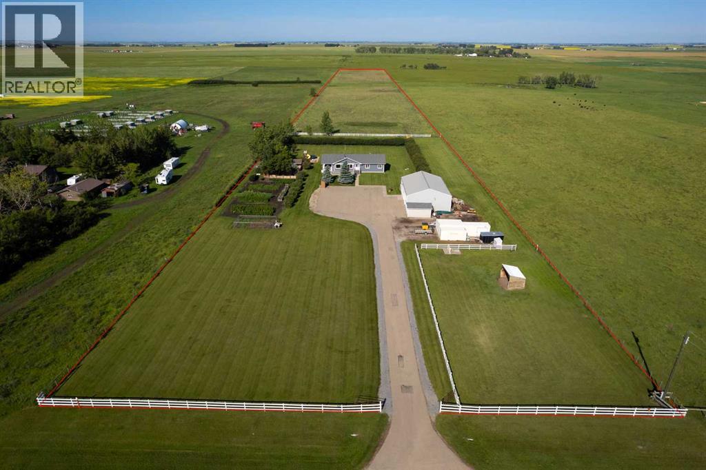 Photo 2 of 30344 Range Road 282, Rural Mountain View County AB