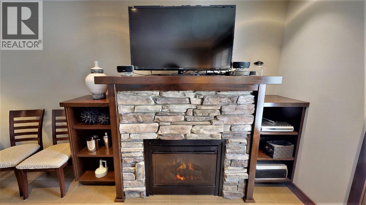 Photo 4 of 700 Bighorn Boulevard Unit 715 D, Radium Hot Springs BC