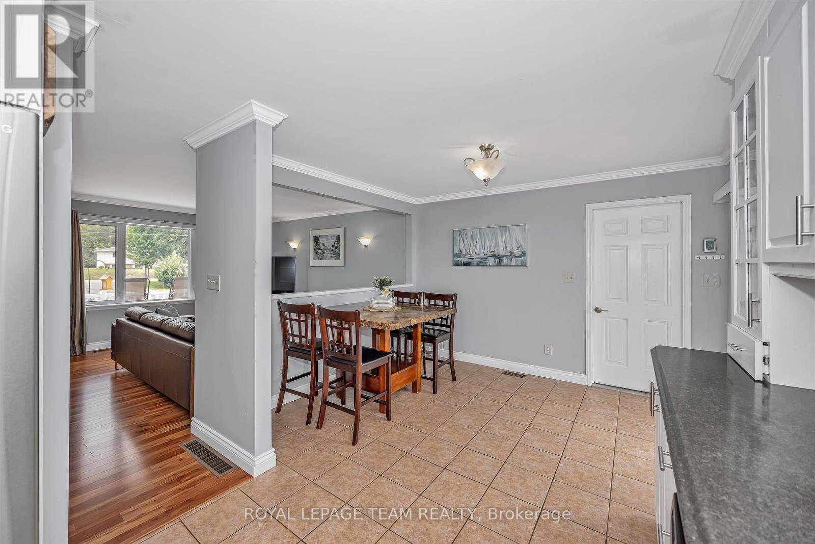Photo 17 of 772 Kitley Line 3 Road, Elizabethtownkitley ON