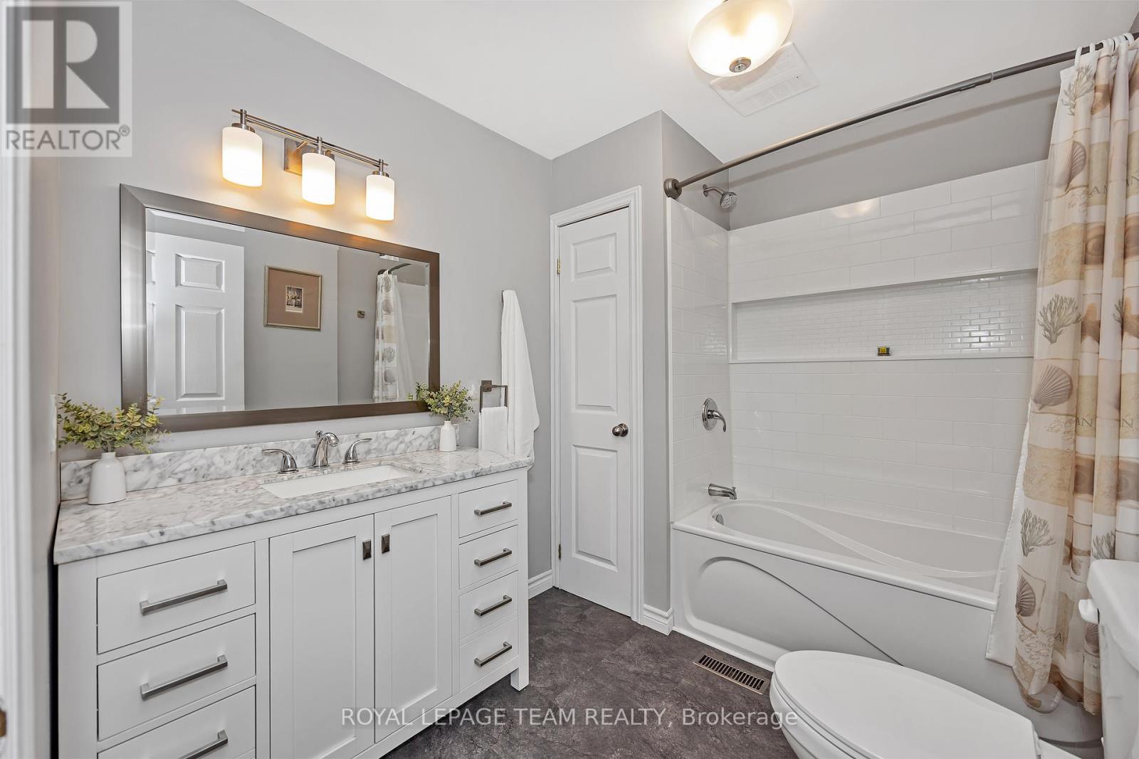 Photo 22 of 772 Kitley Line 3 Road, Elizabethtownkitley ON
