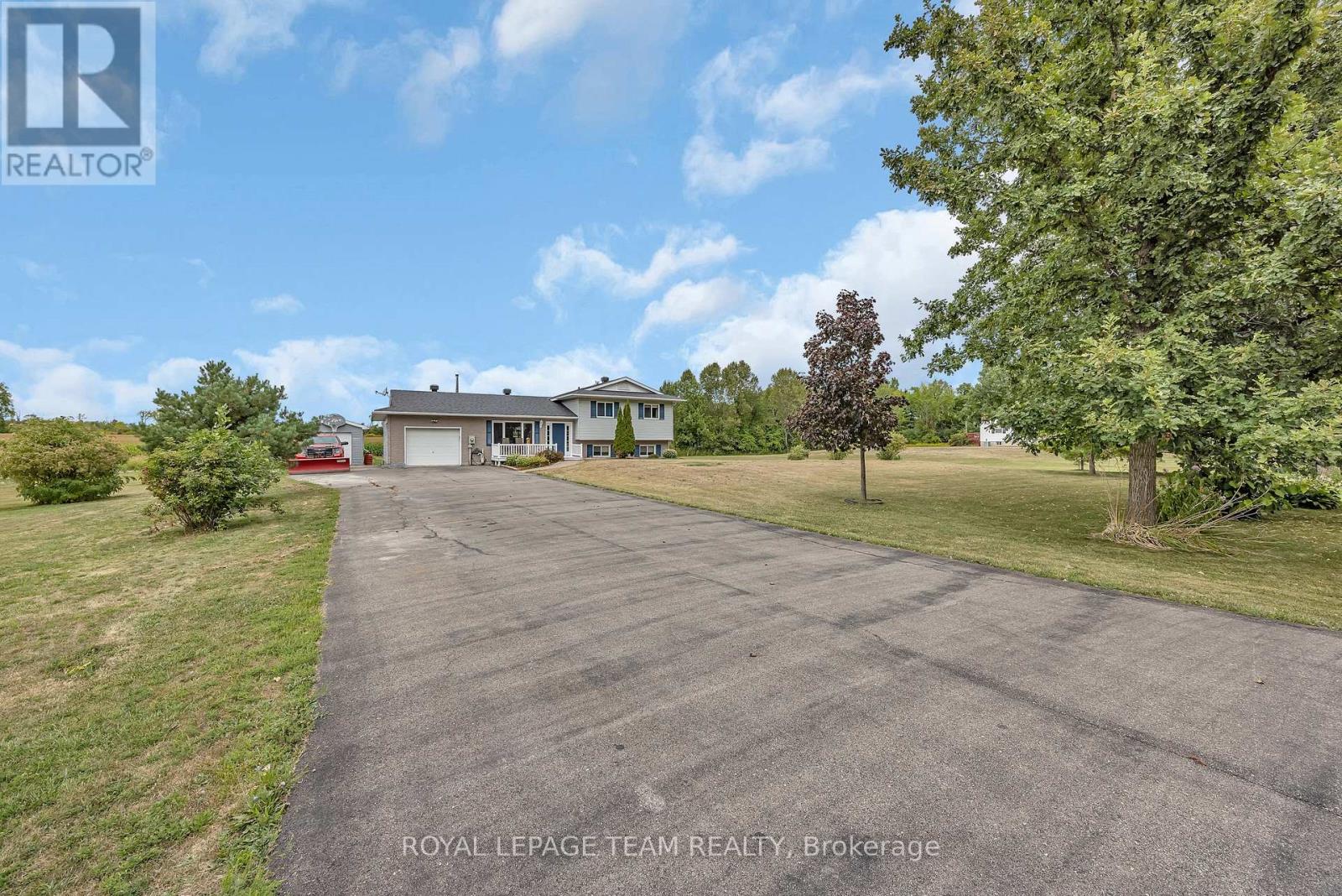 Photo 4 of 772 Kitley Line 3 Road, Elizabethtownkitley ON