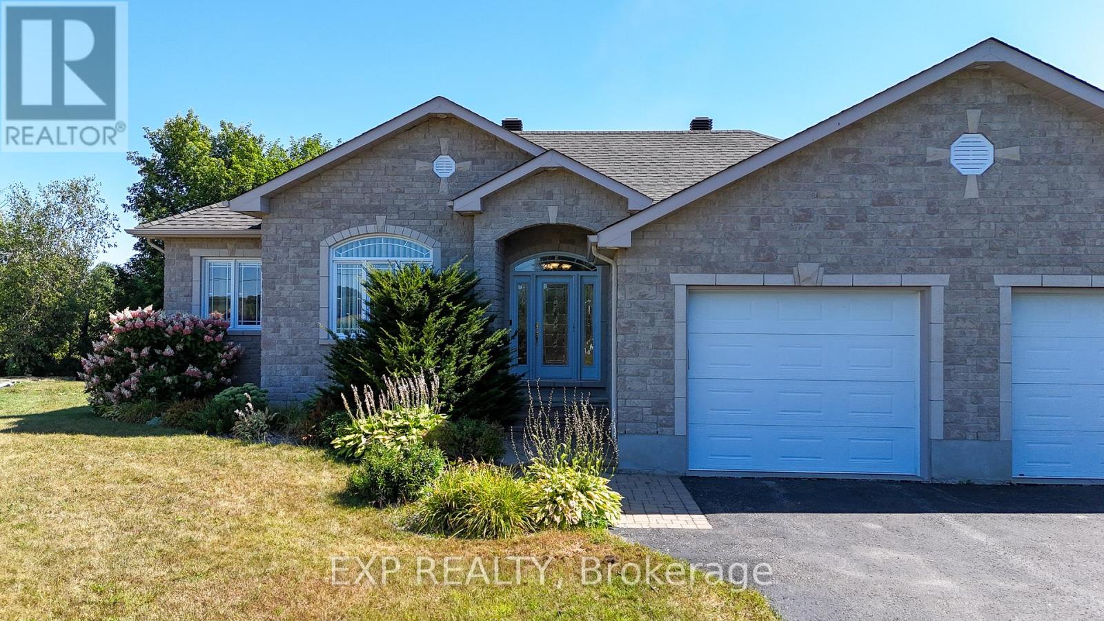 Photo 2 of 3403 Gendron Road, Clarencerockland ON