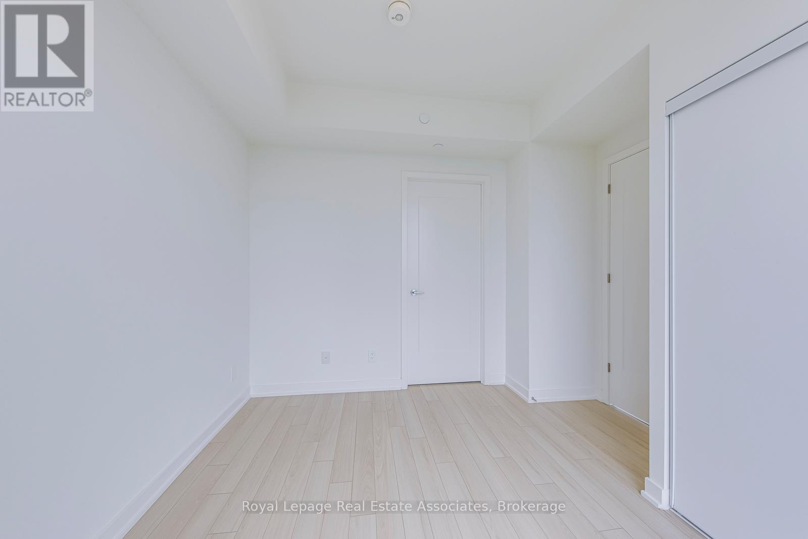 Photo 22 of 903 3079 Trafalgar Road, Oakville ON