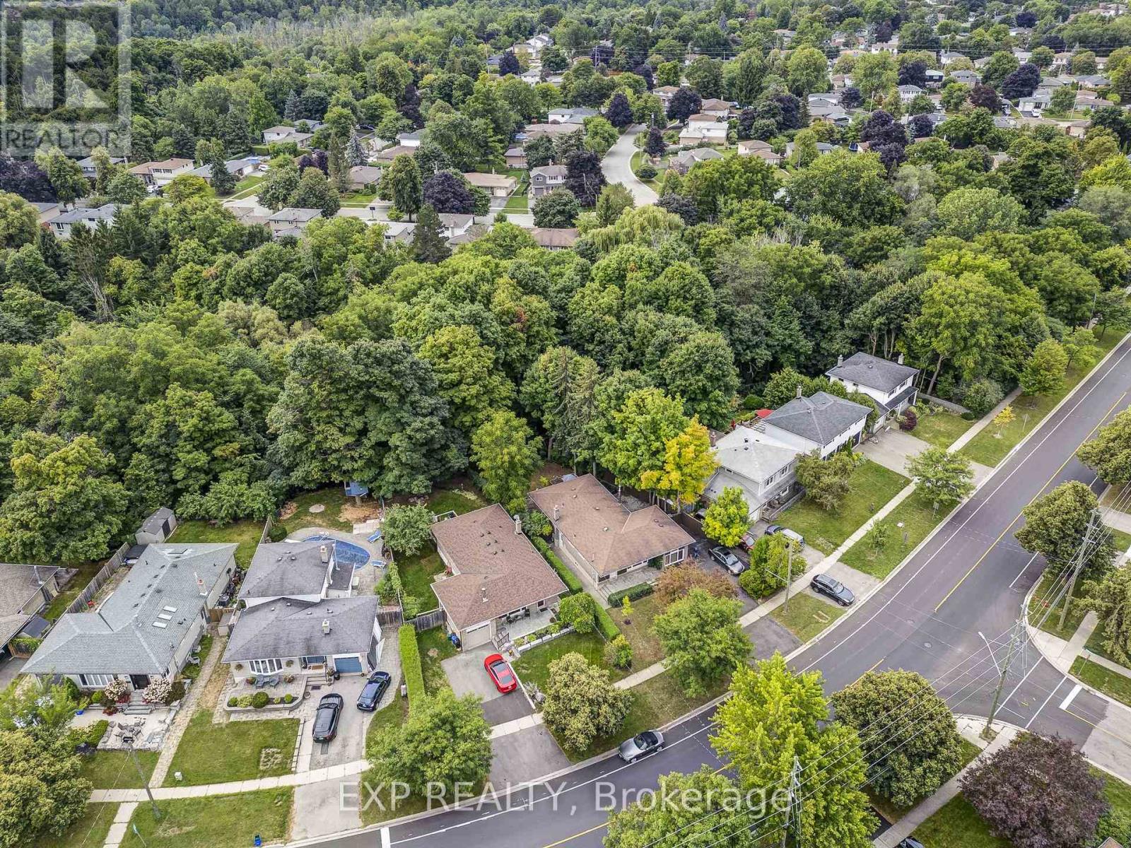 Photo 34 of 338 Delrex Boulevard, Halton Hills ON