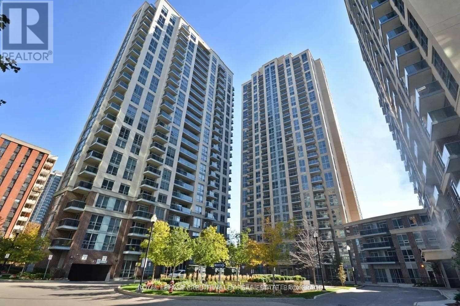 Photo 1 of 908 3 Michael Power Place, Toronto ON