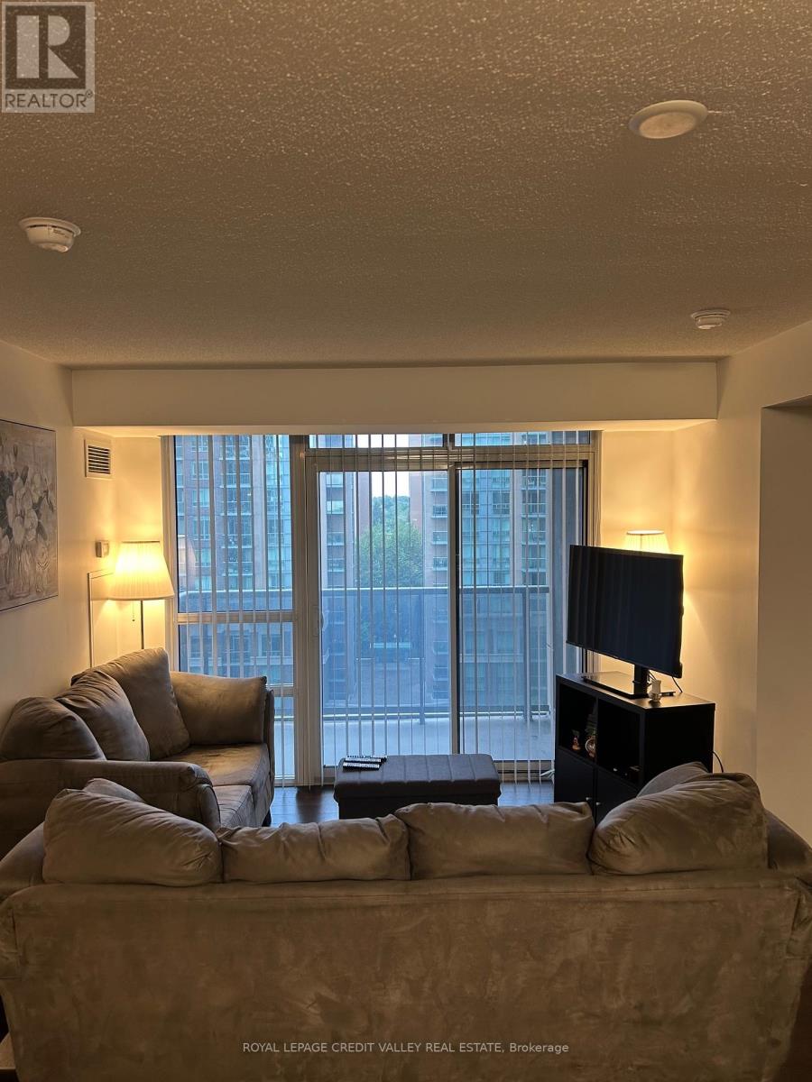 Photo 3 of 908 3 Michael Power Place, Toronto ON
