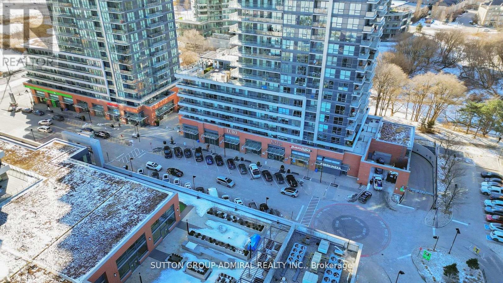 Photo 36 of 4205 36 Park Lawn Road, Toronto ON