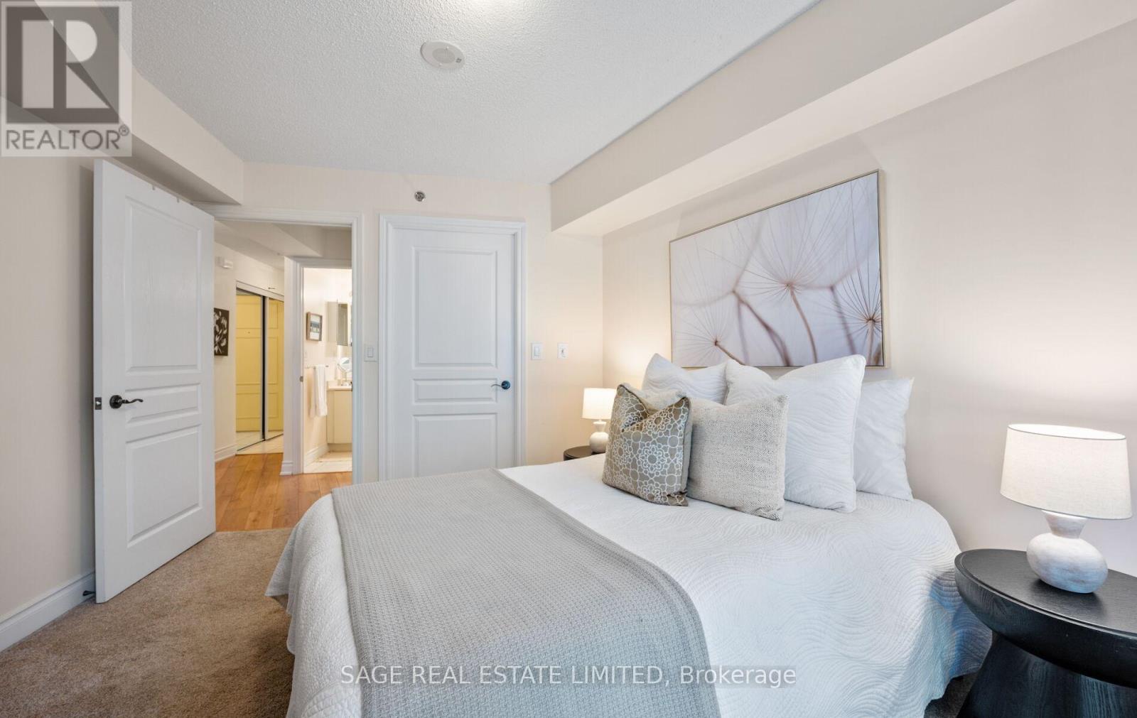 Photo 21 of 1005 3 Marine Parade Drive, Toronto ON