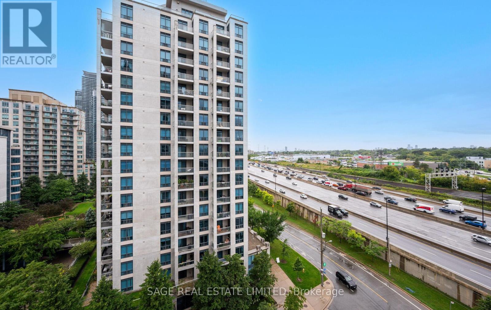 Photo 35 of 1005 3 Marine Parade Drive, Toronto ON