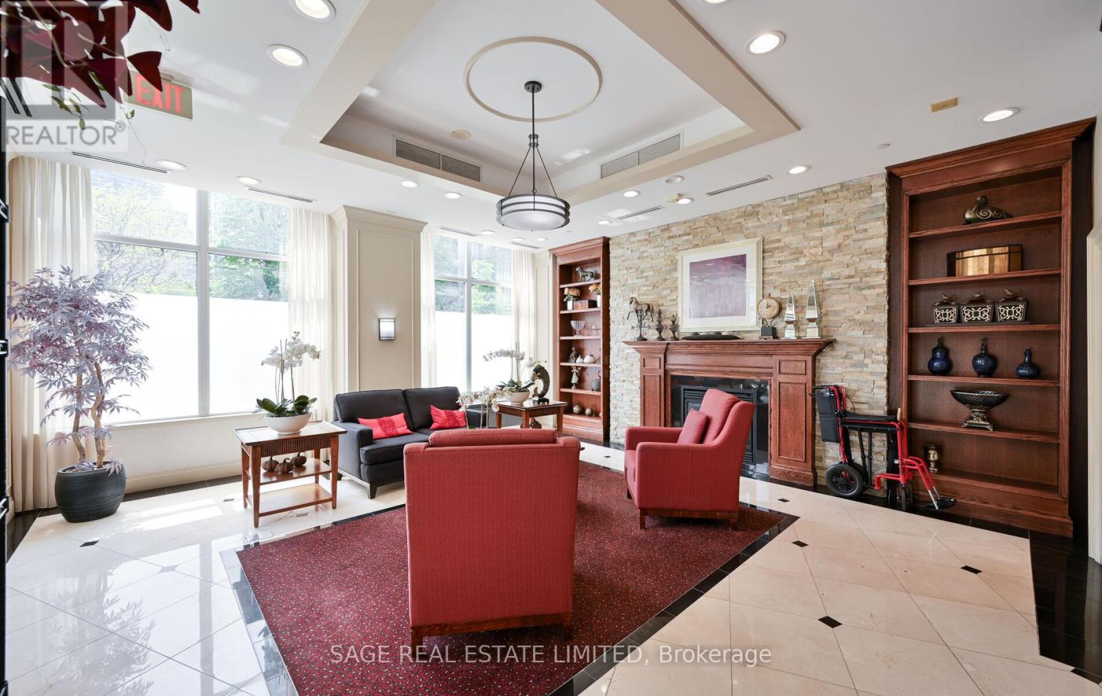 Photo 4 of 1005 3 Marine Parade Drive, Toronto ON