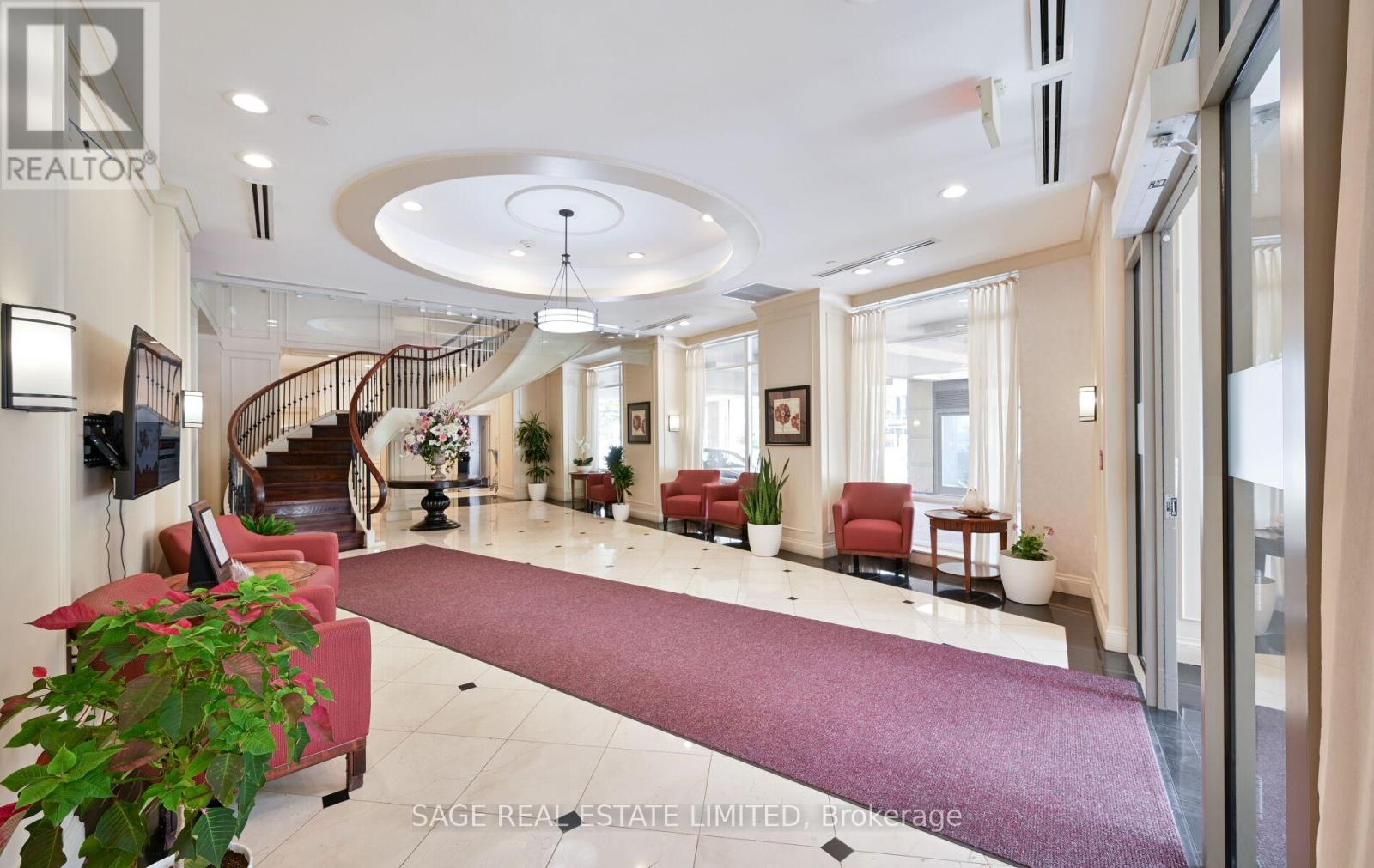 Photo 5 of 1005 3 Marine Parade Drive, Toronto ON