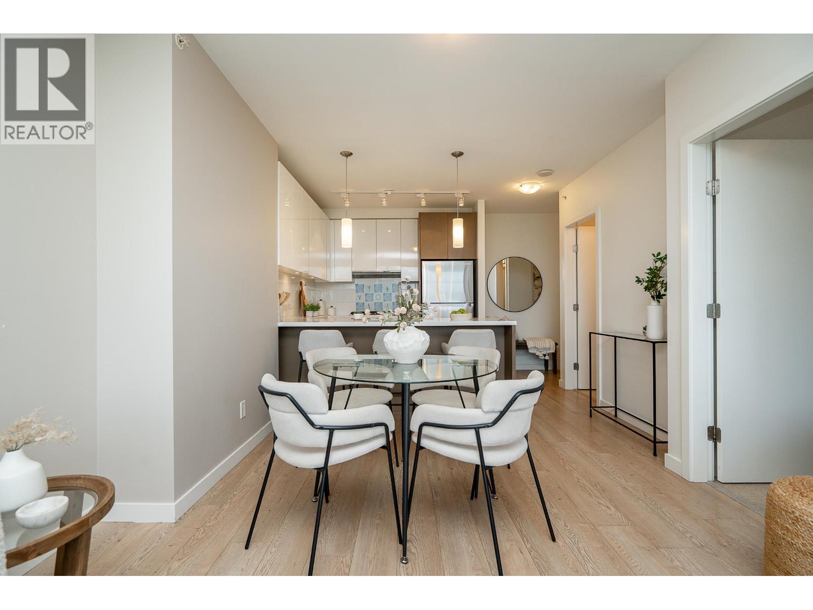 Photo 11 of 2209 3080 Lincoln Avenue, Coquitlam BC
