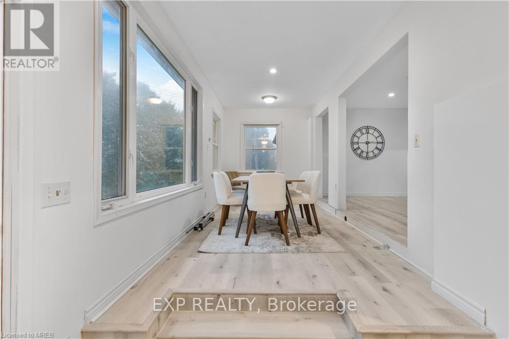 Photo 21 of 376 Philip Place, Hamilton ON