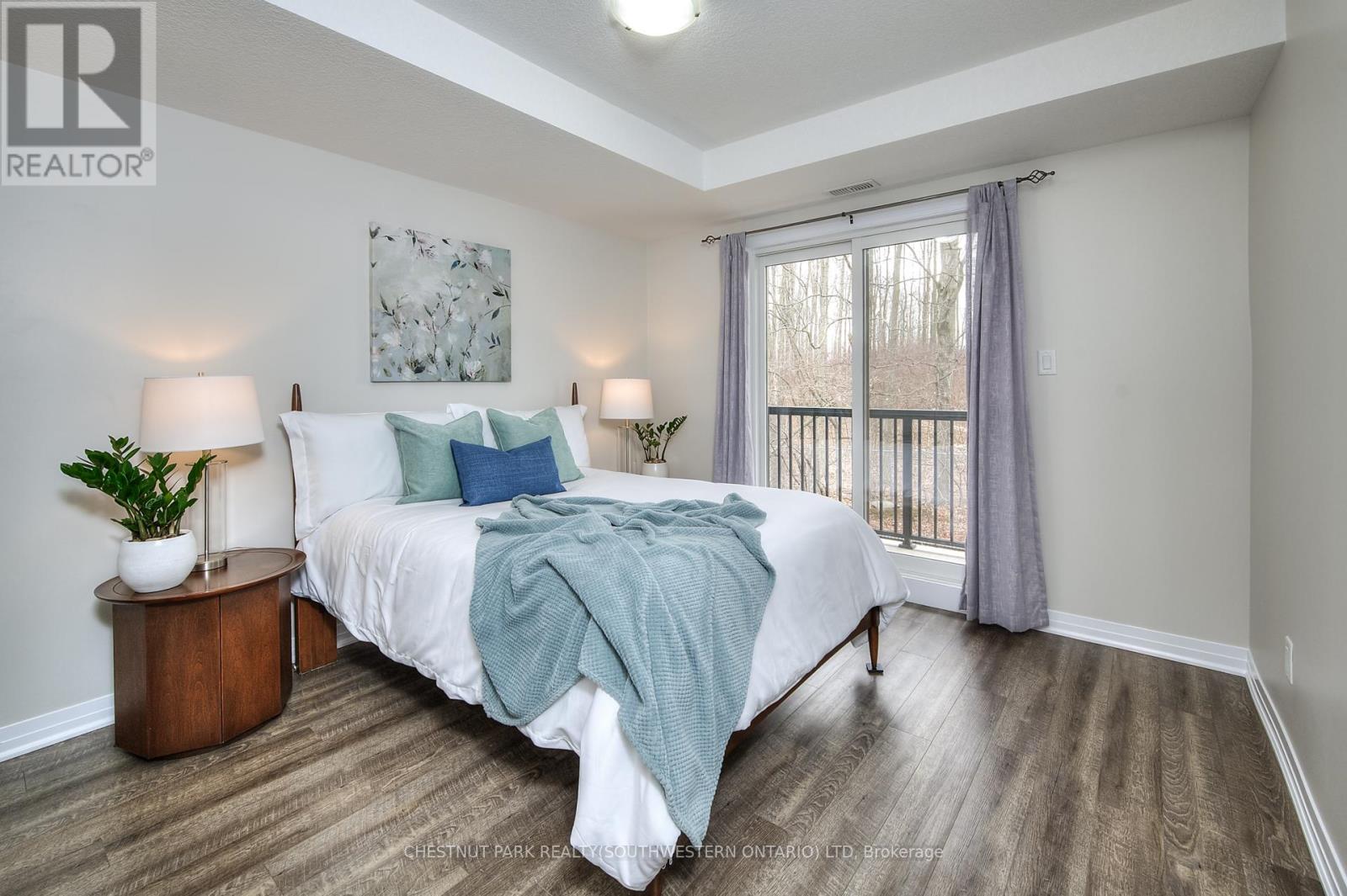 Photo 12 of 30 F 1989 Ottawa Street S, Kitchener ON