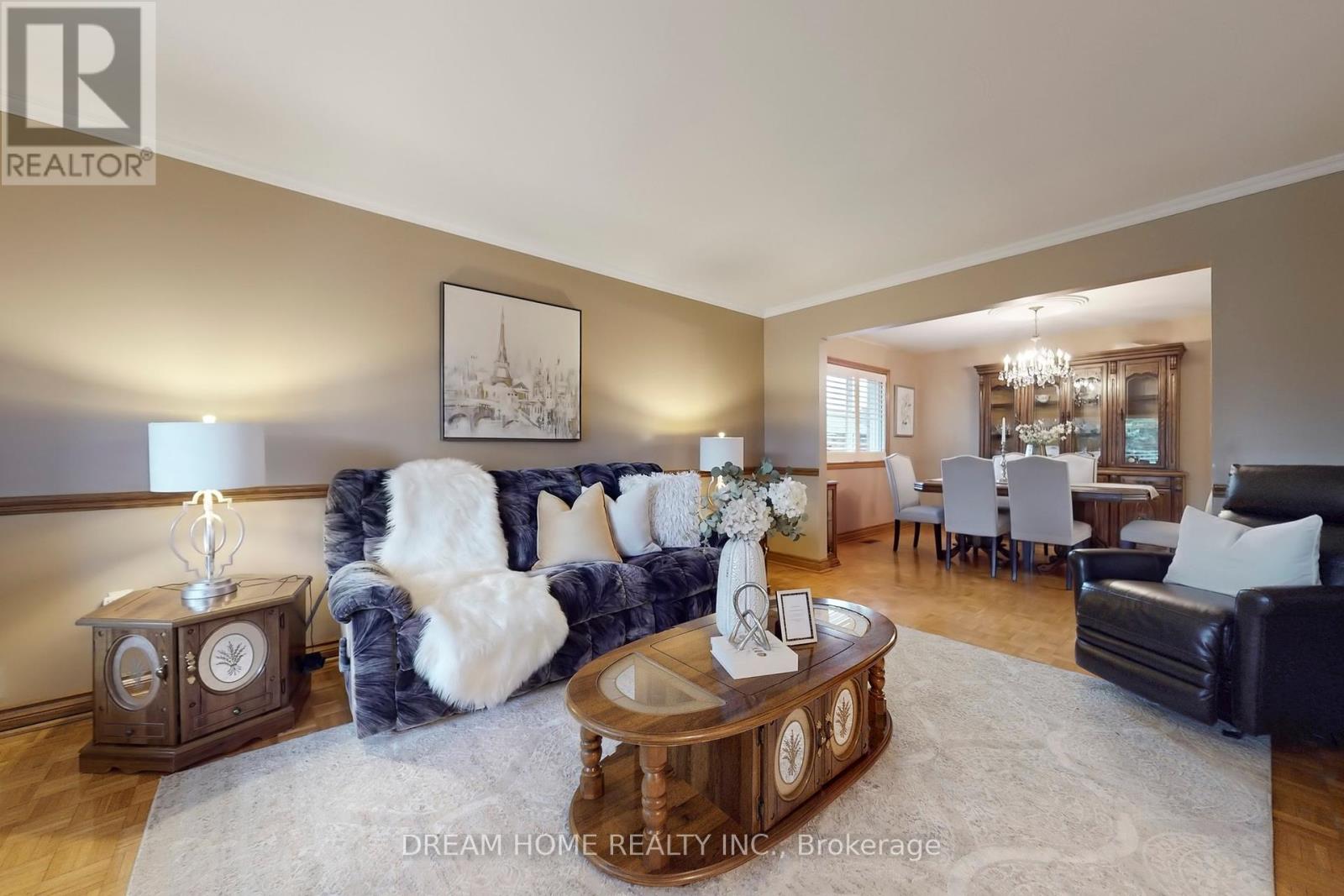 Photo 1 of 7737 Mount Carmel Boulevard, Niagara Falls ON