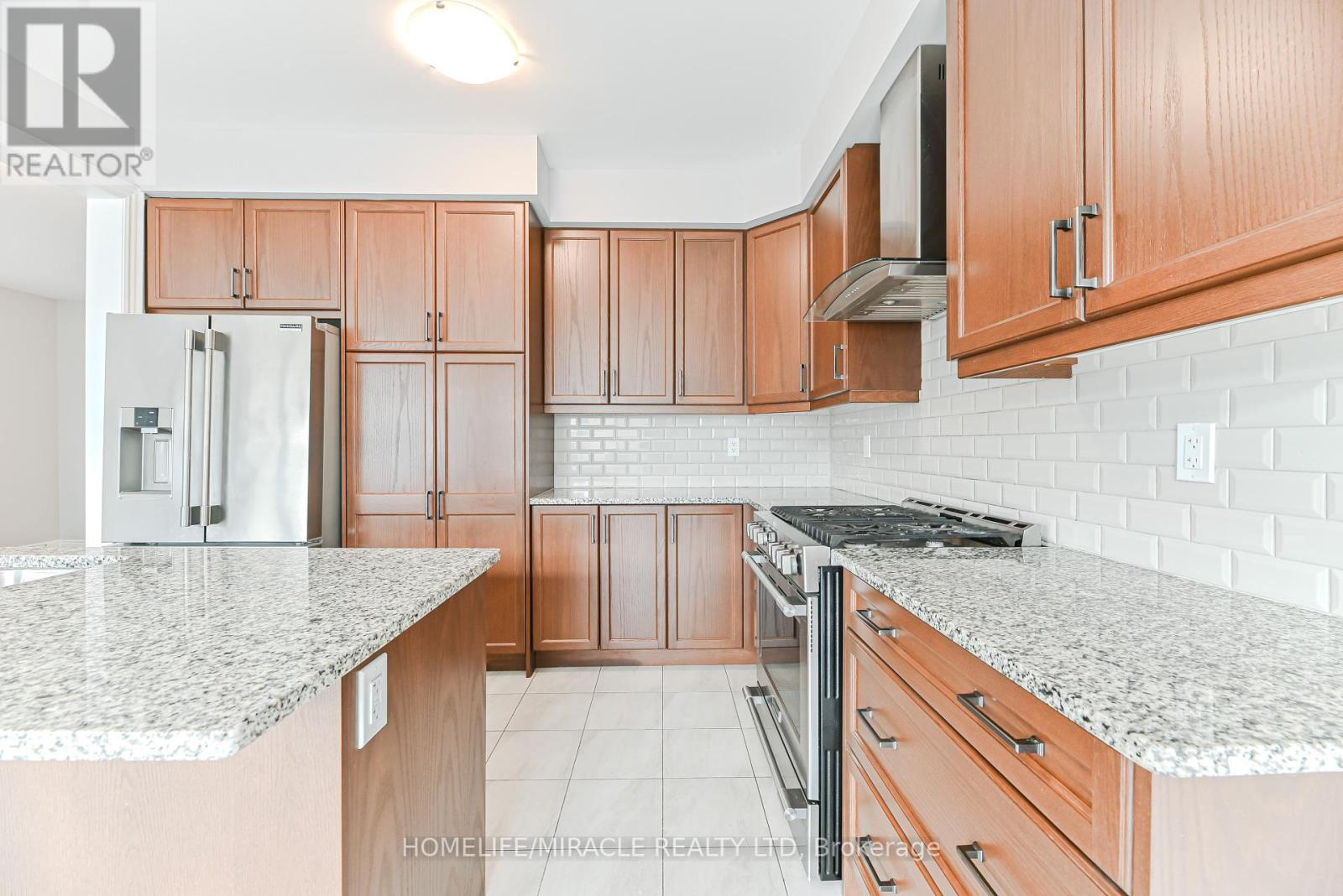 Photo 12 of 65 Stern Drive, Welland ON