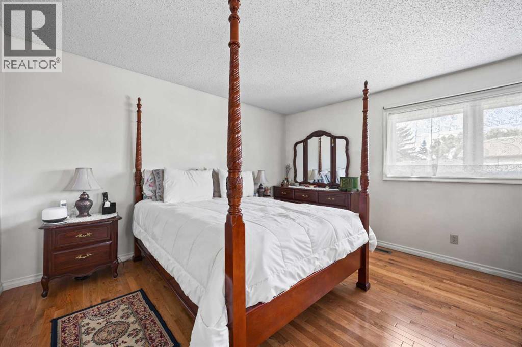 Photo 16 of 108 Templegreen Road Ne, Calgary AB