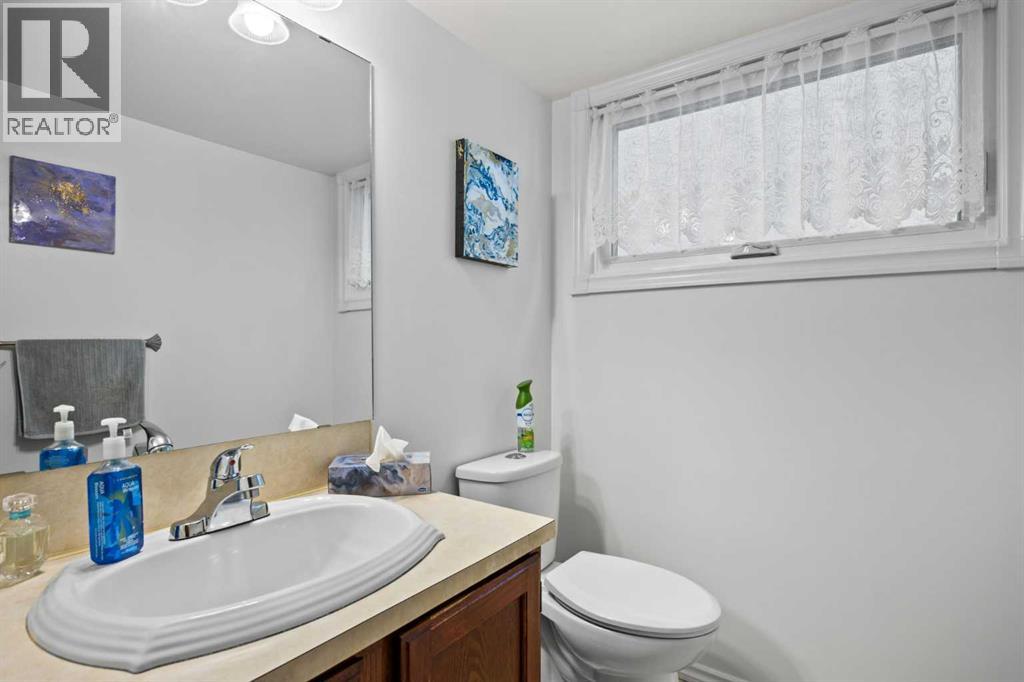 Photo 8 of 108 Templegreen Road Ne, Calgary AB