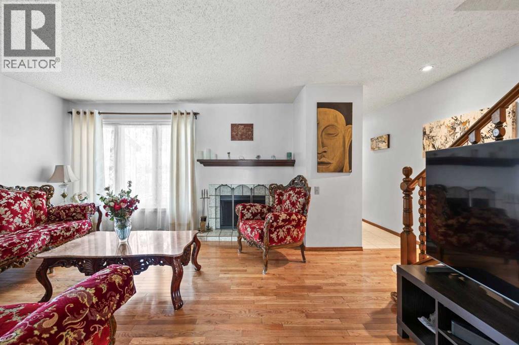 Photo 9 of 108 Templegreen Road Ne, Calgary AB