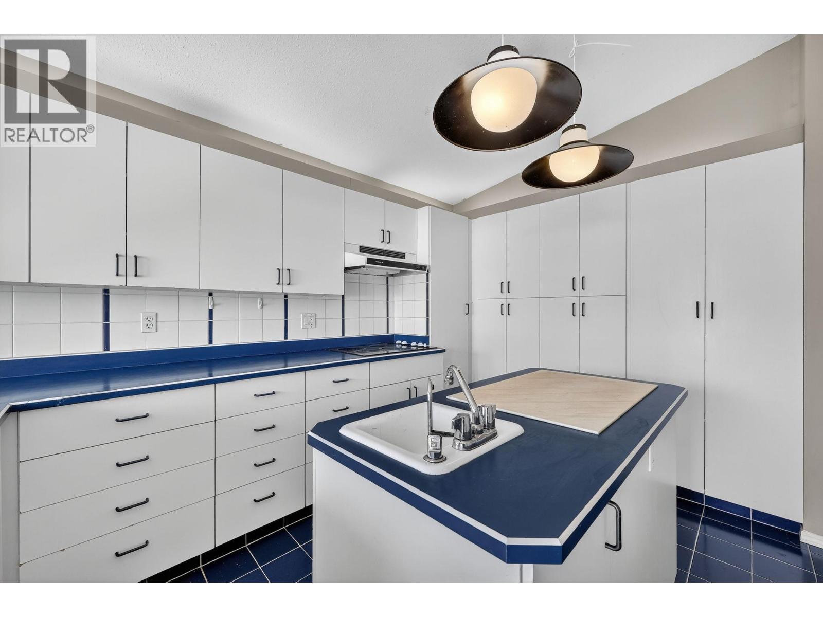 3715 Lornell Crescent, Peachland