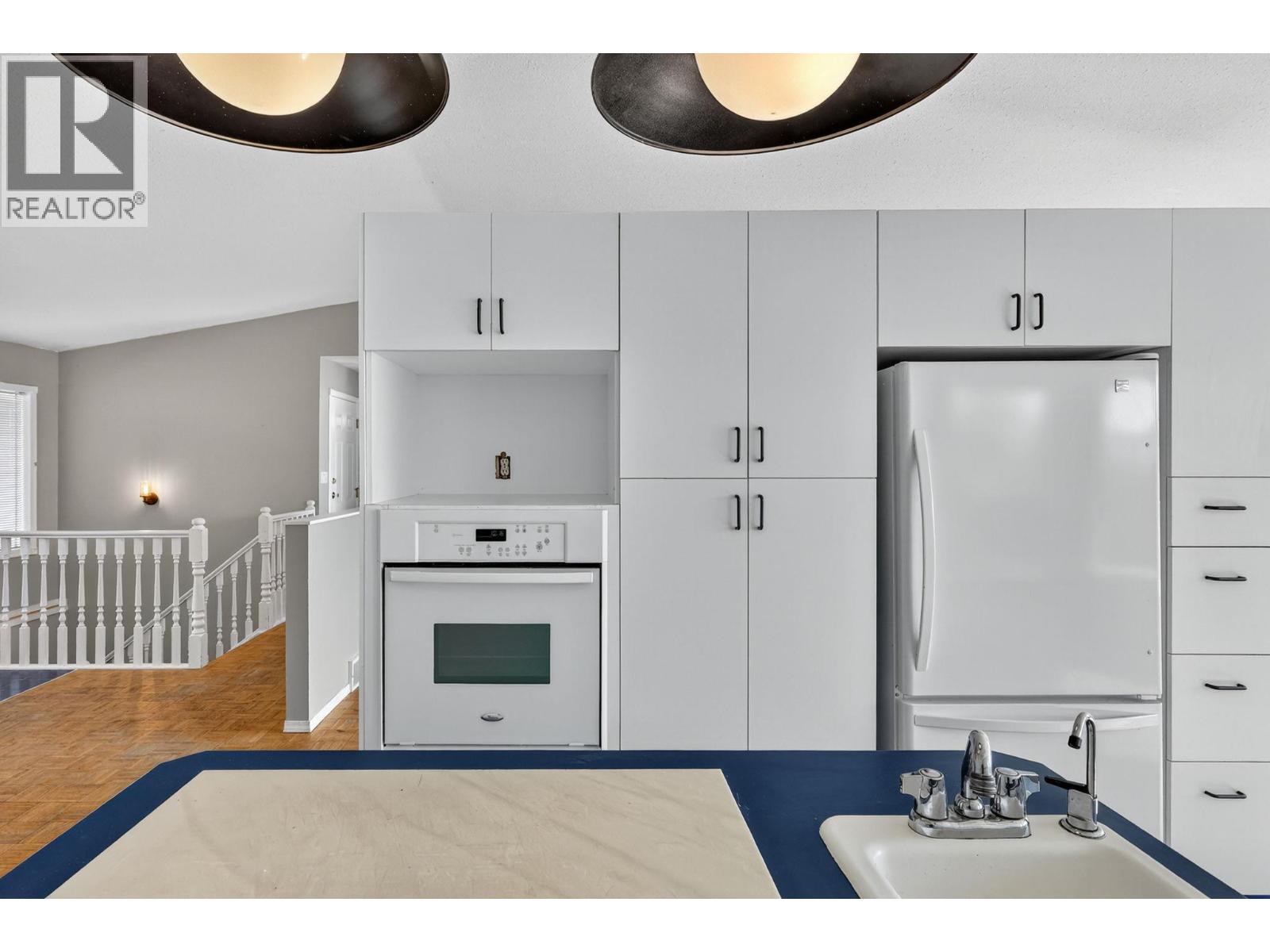3715 Lornell Crescent, Peachland