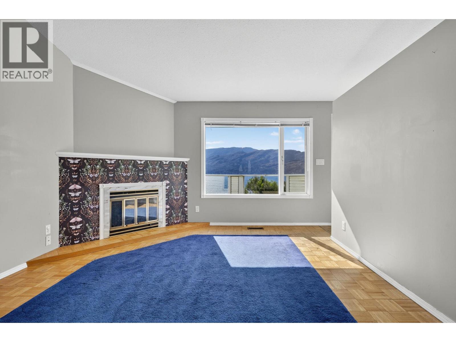 3715 Lornell Crescent, Peachland
