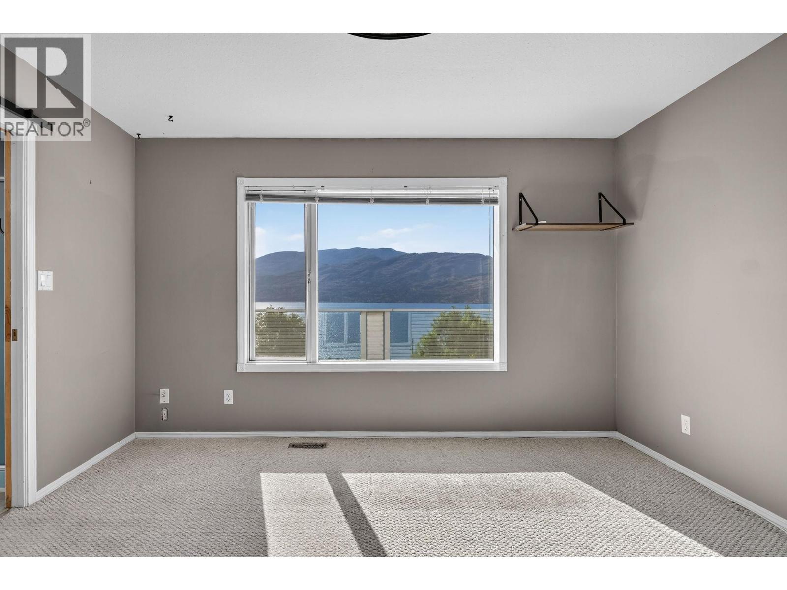 3715 Lornell Crescent, Peachland