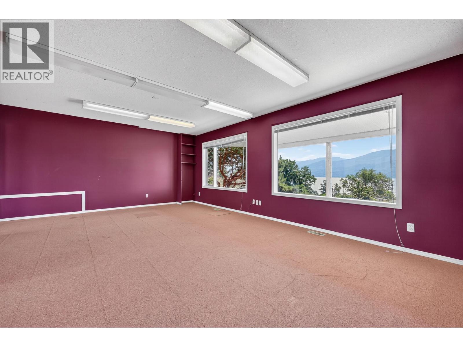 3715 Lornell Crescent, Peachland