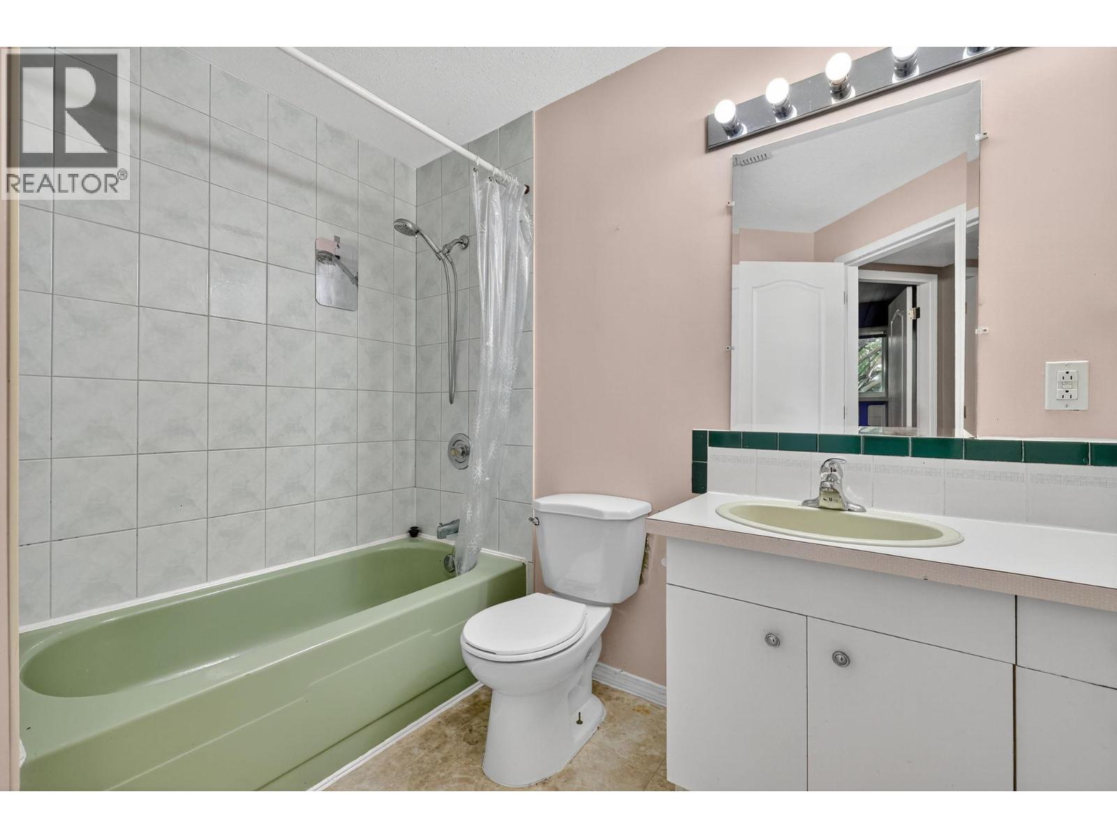 3715 Lornell Crescent, Peachland