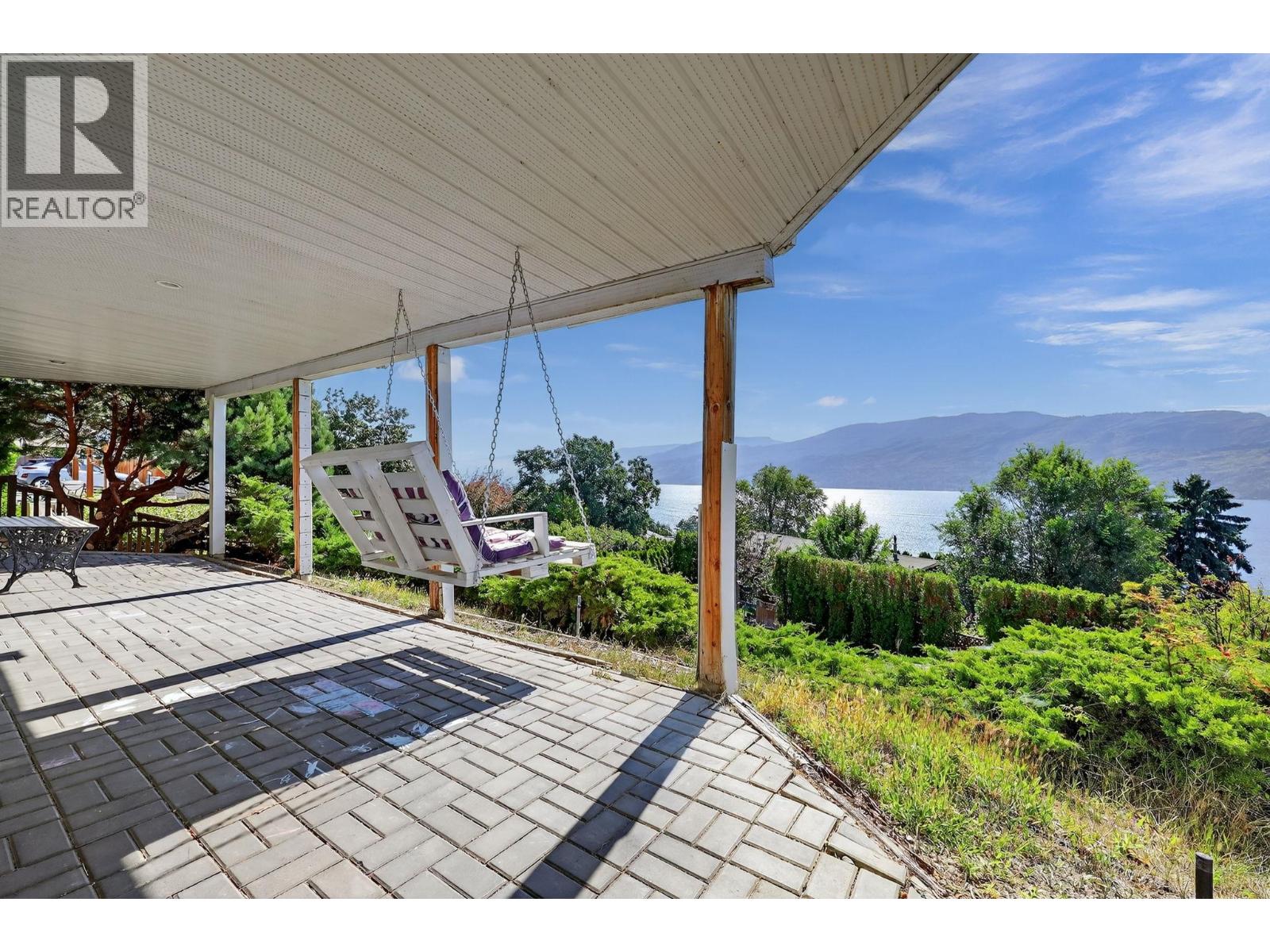 3715 Lornell Crescent, Peachland