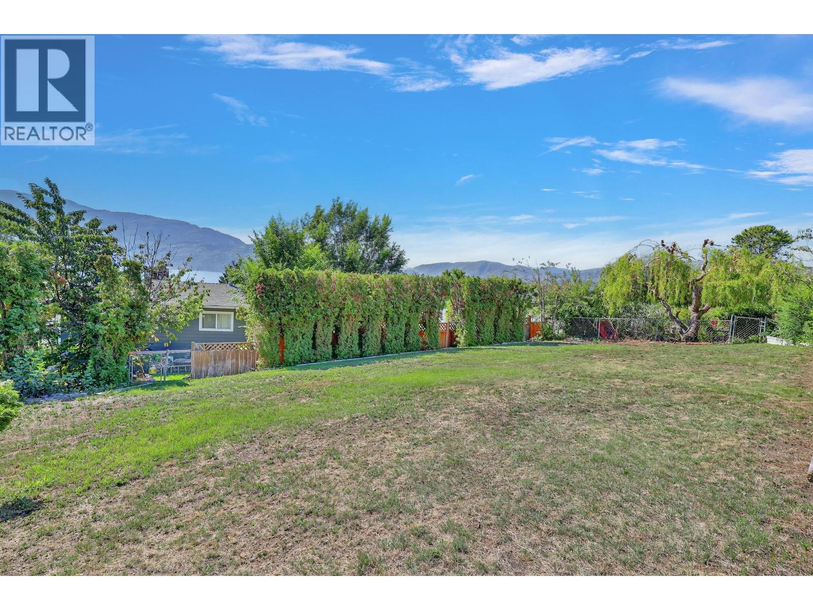 3715 Lornell Crescent, Peachland