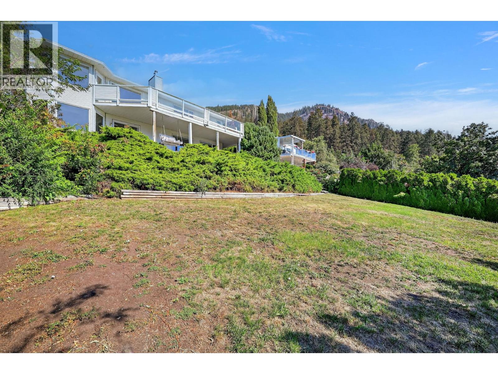 3715 Lornell Crescent, Peachland