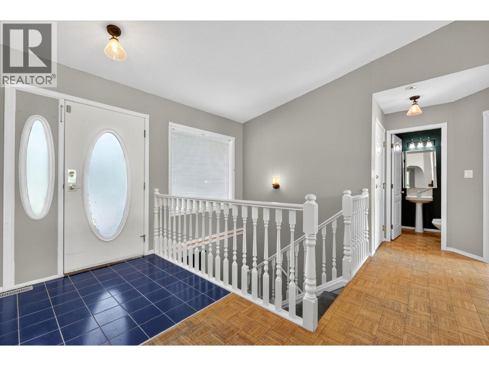 3715 Lornell Crescent, Peachland