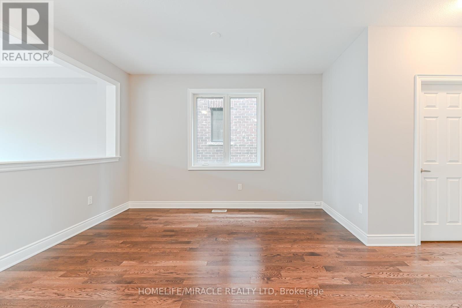 Photo 6 of 65 Stern Drive, Welland ON