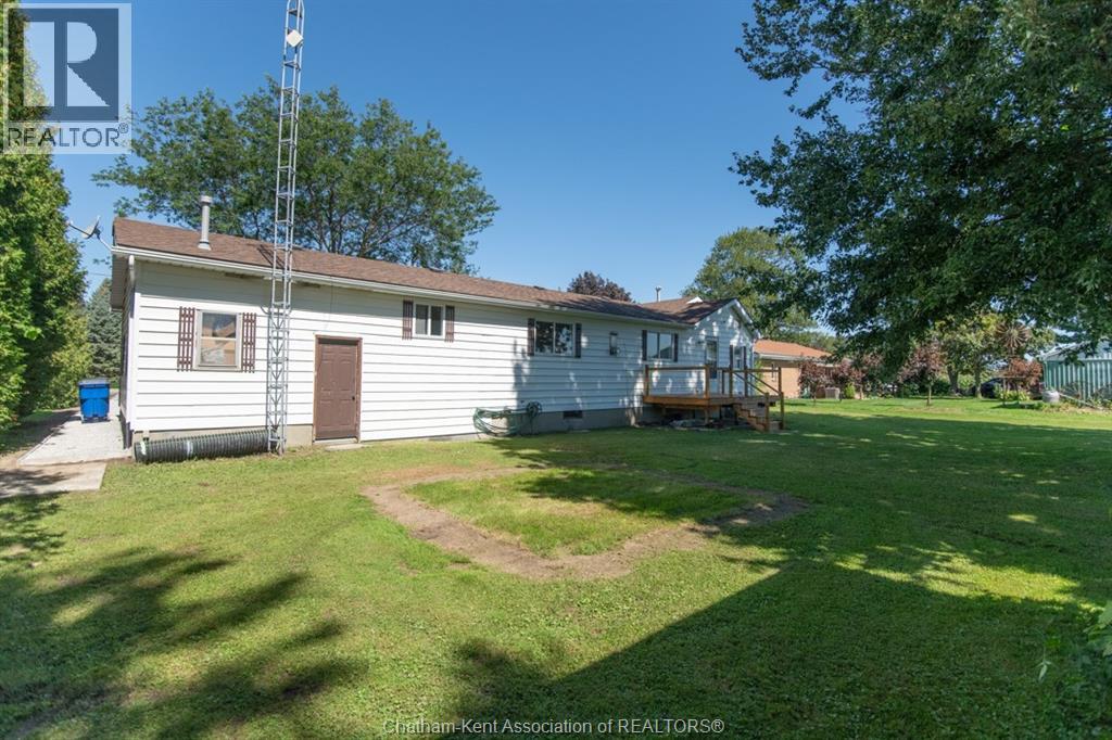 Photo 40 of 716 Mcnaughton Avenue East, Chatham ON