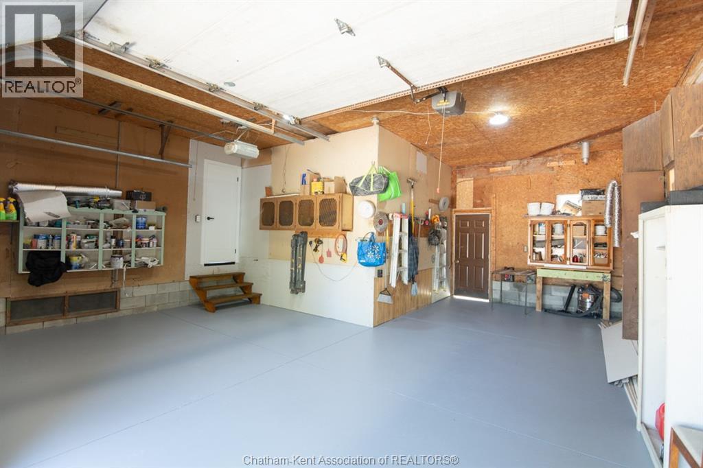 Photo 35 of 716 Mcnaughton Avenue East, Chatham ON