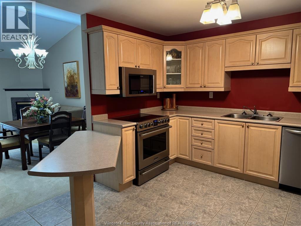 Photo 14 of 11285 Firgrove Drive, Windsor ON